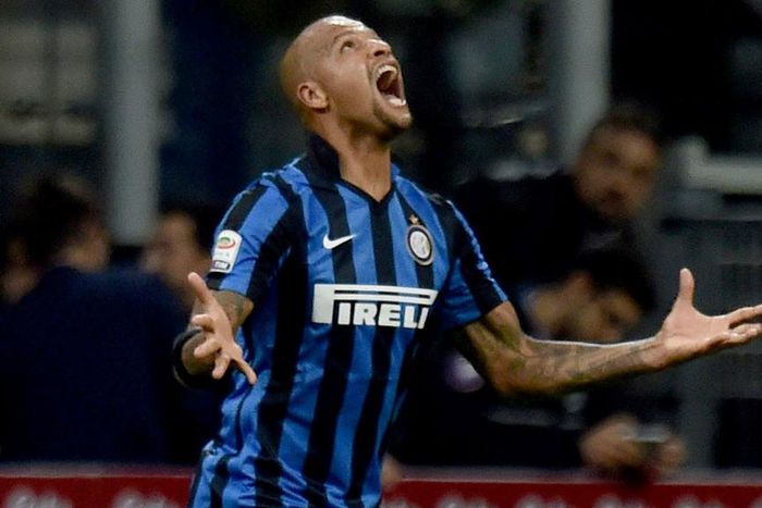 ___4197133___https:______static.pulse.com.gh___webservice___escenic___binary___4197133___2015___9___24___4___felipe-melo-celebrate-cropped_kgeb8mi648of1geaeco83dgo2_1