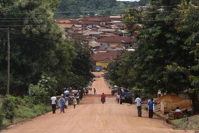 A general view of the town of Juaboso is seen in Ghana June 18, 2014. Picture taken June 18, 2014. REUTERS/ Thierry Gouegnon (GHANA - Tags: SOCIETY)