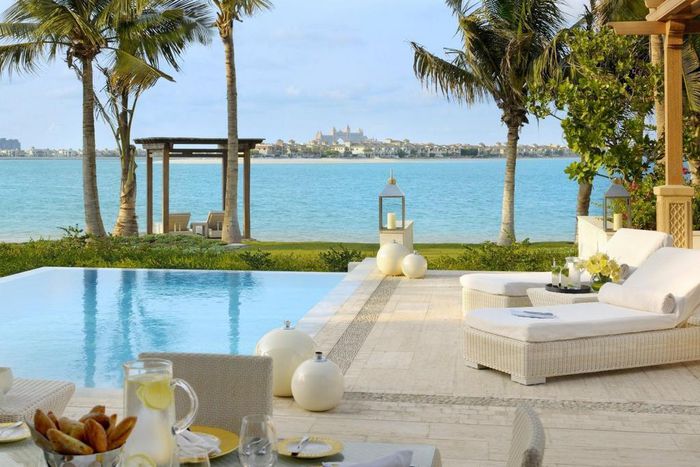 ___4296105___https:______static.pulse.com.gh___webservice___escenic___binary___4296105___2015___10___26___17___11-oneonly-the-palm-dubai-is-located-on-a-stunning-secluded-enclave-within-the-city-private-suites-surround-central-courtyards-and-spa-pools-...