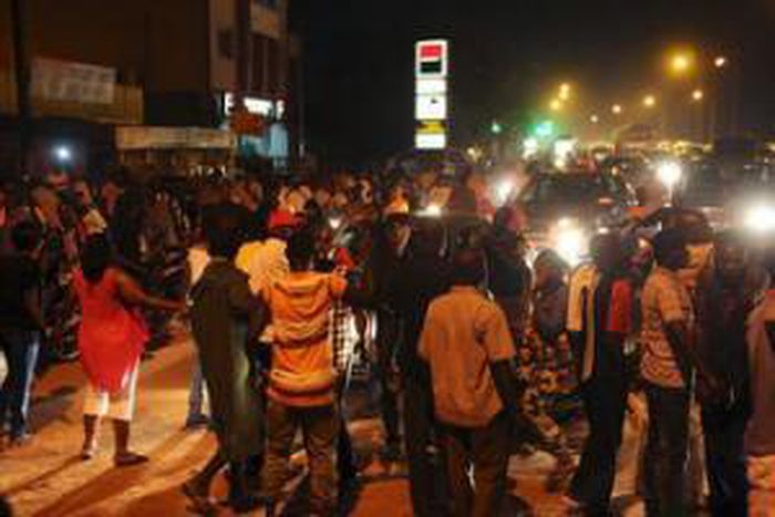 Warning shots heard near Burkina presidential palace-witnesses