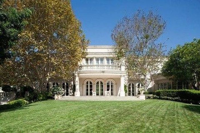 Holmby Hills palace