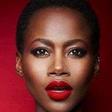 Contouring and highlighting cast shadows and light on the face for a natural feel