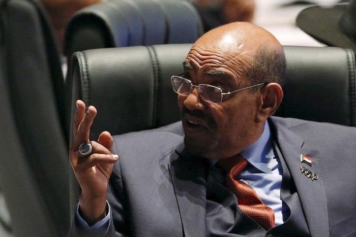 Sudan's President Omar al-Bashir reacts as he attends a plenary session at the India-Africa Forum Summit in New Delhi, India, October 29, 2015. REUTERS/Adnan Abidi