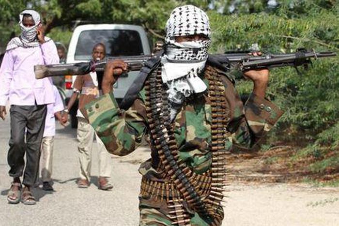 Islamist rebels attack Somali army bases, retake town