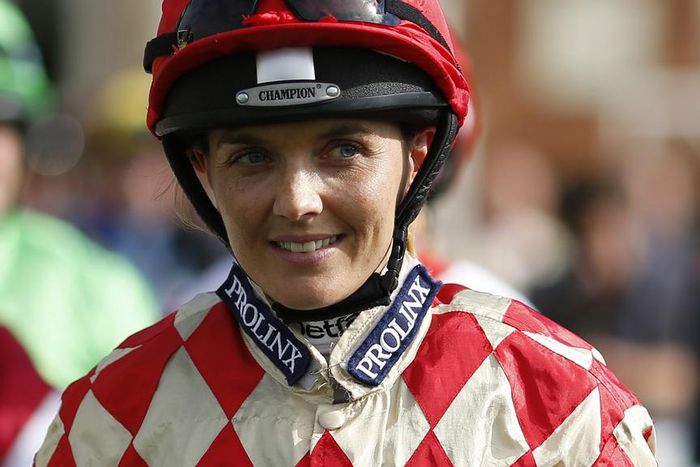 Former Olympic cycling champion Victoria Pendleton earns amateur jockey licence
