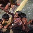 Thousands of flood-hit Bangladeshis sheltering on river banks-Red Cross