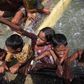 Thousands of flood-hit Bangladeshis sheltering on river banks-Red Cross