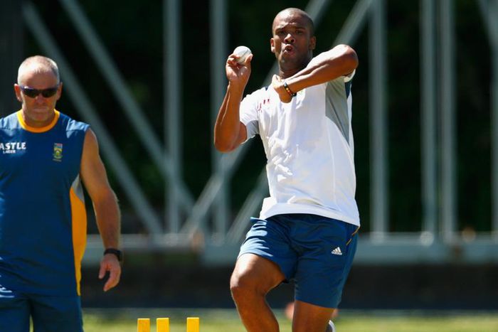 ___3556628___https:______static.pulse.com.gh___webservice___escenic___binary___3556628___2015___11___12___17___vernon-philander-cropped_1fe7sot707lrq1q5f0yxcs2qqg