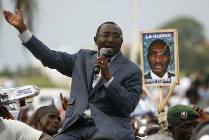 Union des Forces Republicaines (UFR) leader and presidential candidate Sidya Toure speaks during a campaign rally at the yard next to the parliament building in Conakry June 23, 2010. REUTERS/Luc Gnago