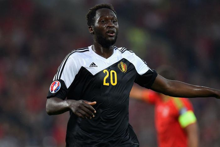 ___4126915___https:______static.pulse.com.gh___webservice___escenic___binary___4126915___2015___9___1___22___romelulukaku-cropped_1mh8iye7c409o10tb65a0b2mwe