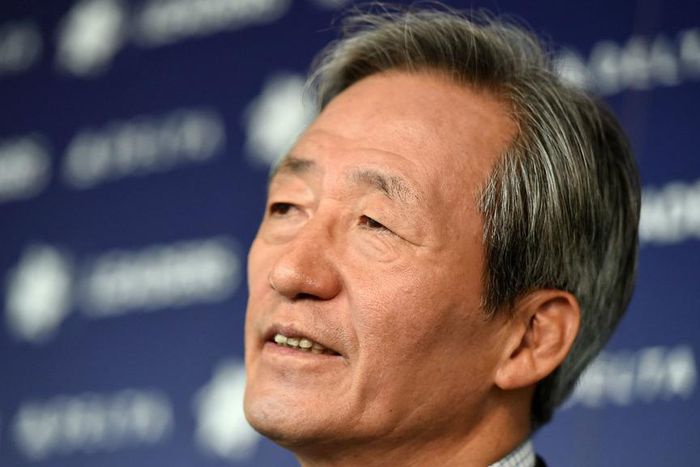 ___4243002___https:______static.pulse.com.gh___webservice___escenic___binary___4243002___2015___10___8___21___chung-mong-joon-cropped_rakra4afv1kk1x8vo22onxhgp_1