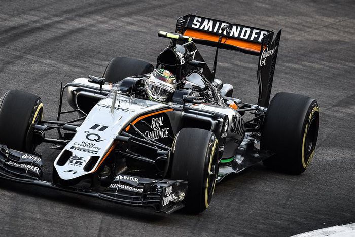 Sergio Perez re-signs with Force India