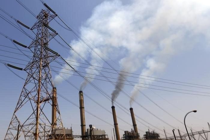 The South Cairo Electricity Distribution Company and power station is pictured at the Imbaba area in Cairo, September 26, 2014. REUTERS/Amr Abdallah Dalsh
