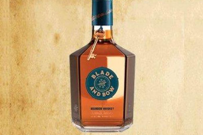 ___4099437___https:______static.pulse.com.gh___webservice___escenic___binary___4099437___2015___8___24___13___blade-and-bow-deluxe-bourbon