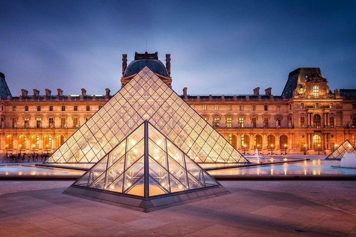 ___4110620___https:______static.pulse.com.gh___webservice___escenic___binary___4110620___2015___8___27___15___enhanced-buzz-wide-23871-1440608232-8_1