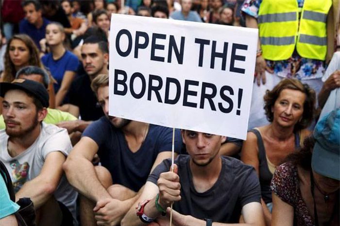 Switzerland offers Europe lessons on handling asylum seekers