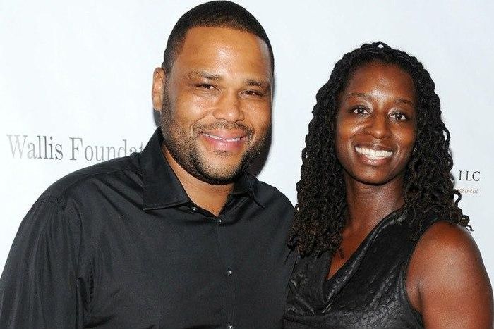 Anthony anderson and wife, Alnia Stewart