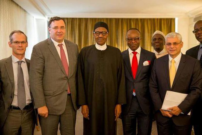 President Muhammadu holds meetings in France on September 15, 2015