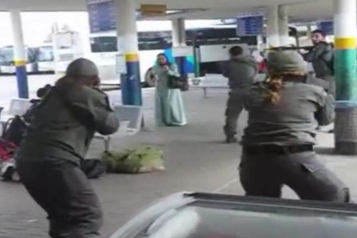 Israeli officers shoot dead knife-wielding Palestinian woman -Israel