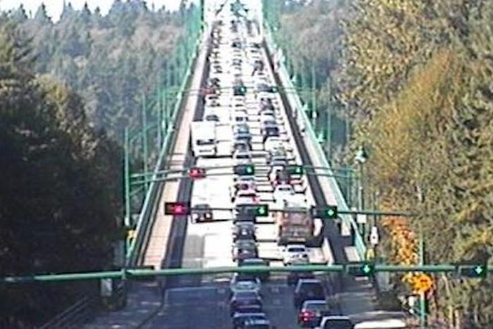 traffic on lions gate bridge