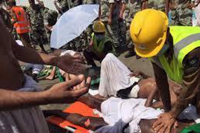 More than 300 die in deadliest haj crush since 2006