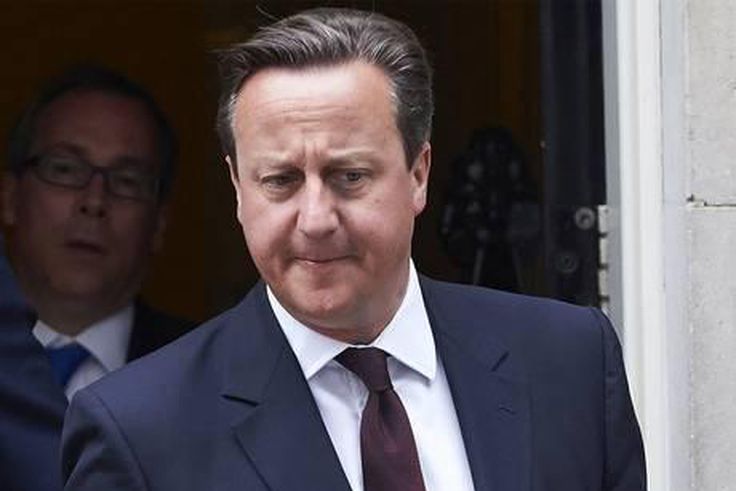 PM Cameron 'gravely concerned' by crisis in Northern Ireland