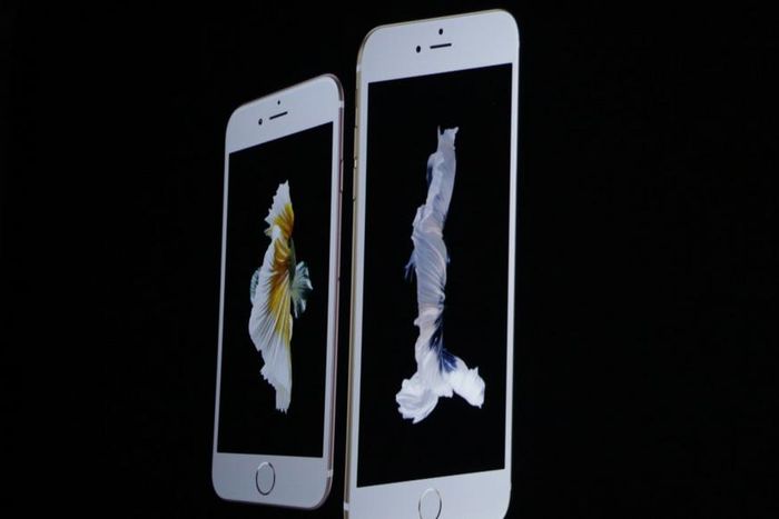 Tech giant, Apple unveils latest versions, iphone 6s and 6s plus