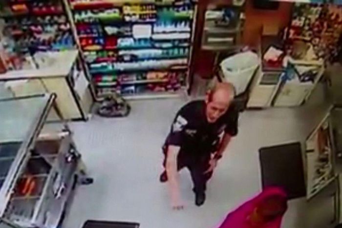 Officer Lystrup, Oyinbo Police officer recently caught on surveillance camera dancing azonto to Silento's popular "Watch Me (Whip/Nae Nae)"