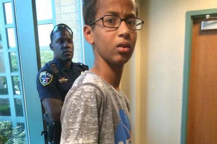 Texas student arrested for bringing homemade clock to school