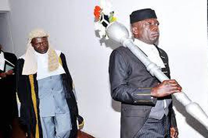 Plateau Assembly loses member