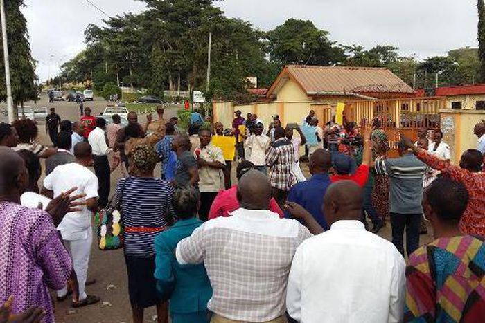 Workers protest non payment of 3 months salaries in Ondo