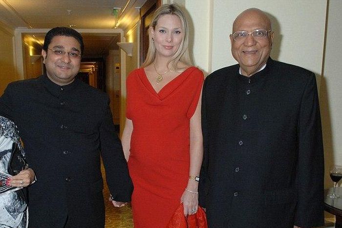 Angad Paul with wife, Michelle and father, Lord Paul