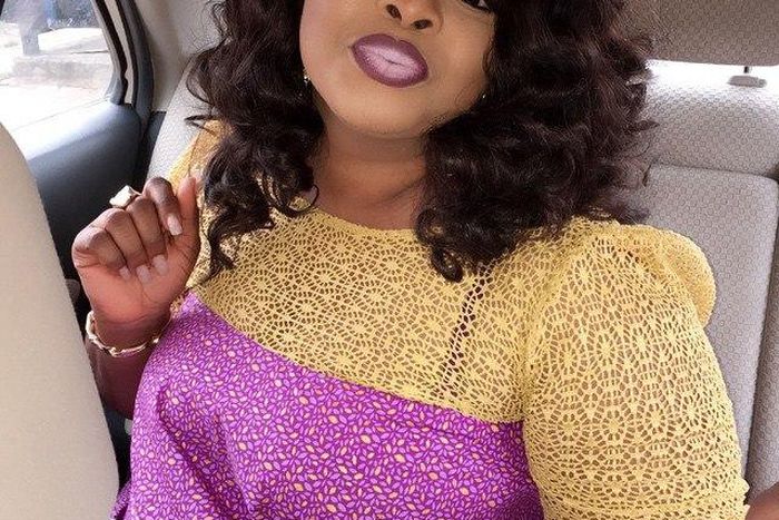 Dayo Amusa shares makeover sporting ombre lips