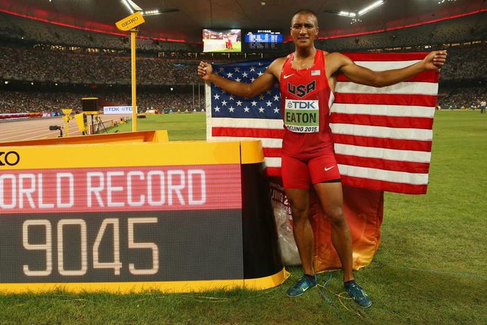 ___4116829___https:______static.pulse.com.gh___webservice___escenic___binary___4116829___2015___8___30___6___ashton-eaton-cropped_d0buw2m3yl5o1kz46xtkfusck_1