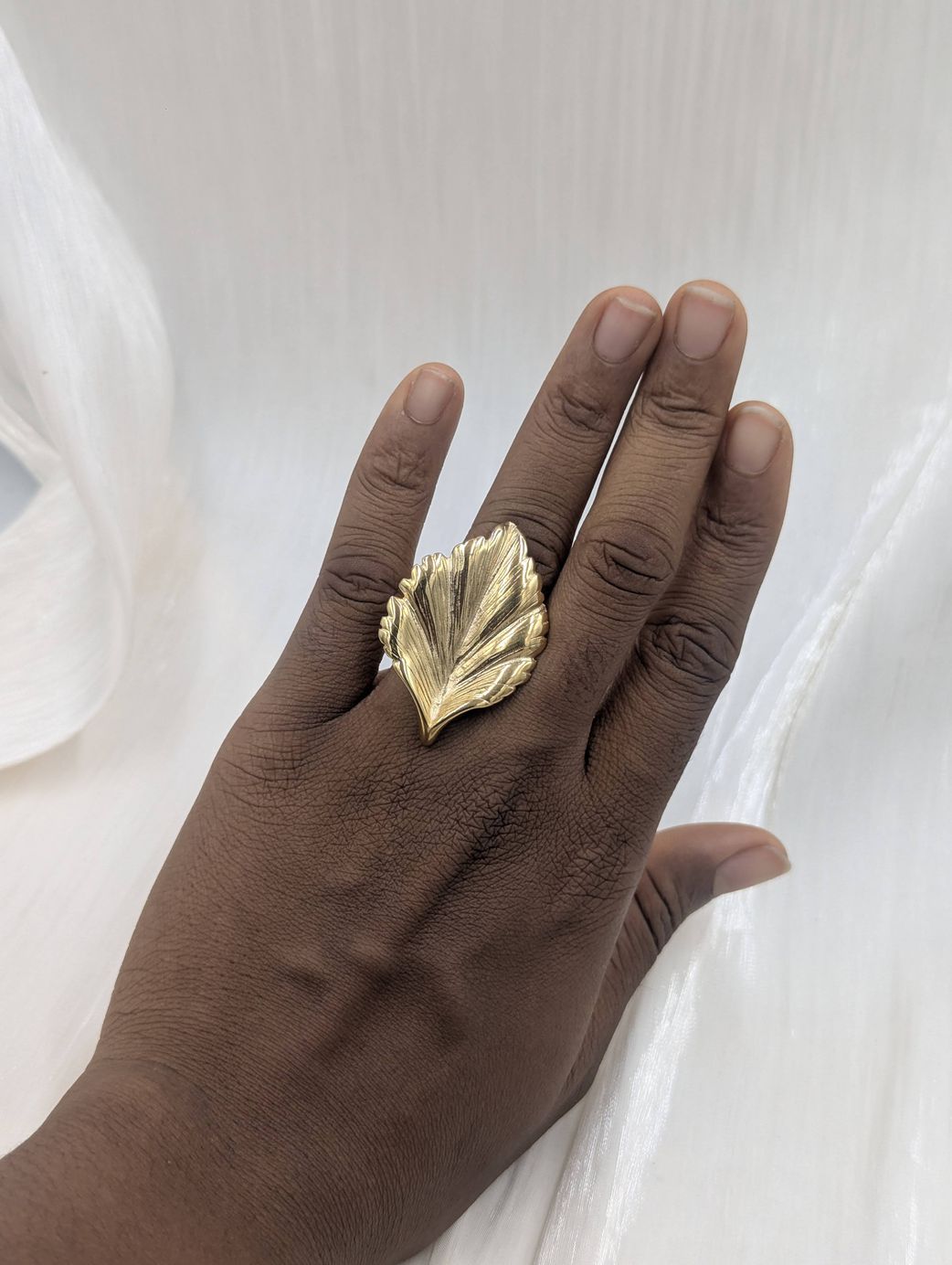 Oversized Leaf Ring