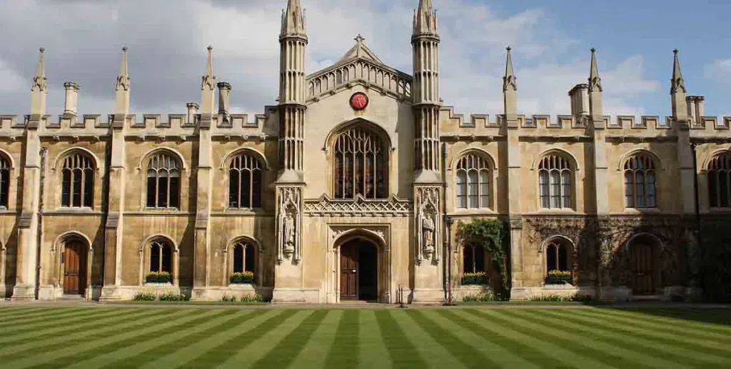 7 oldest universities in the World that are still running today