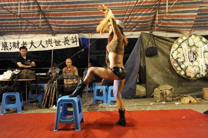 ___3695199___https:______static.pulse.com.gh___webservice___escenic___binary___3695199___2015___4___24___15___china_1