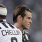 Football - Juventus v Real Madrid - UEFA Champions League Semi Final First Leg - Juventus Stadium, Turin, Italy - 5/5/15
Real Madrid's Gareth Bale and Juventus' Giorgio Chiellini
Reuters / Giorgio Perottino