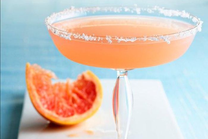 Cactus fizz cocktail