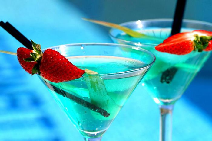 ___4036127___https:______static.pulse.com.gh___webservice___escenic___binary___4036127___2015___8___3___13___Cocktail-2_1