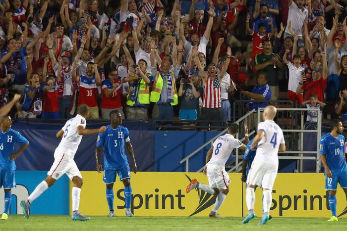 ___3949727___https:______static.pulse.com.gh___webservice___escenic___binary___3949727___2015___7___8___14___clintdempsey-cropped_mzlt24lhso8u1hnoup6h706bs