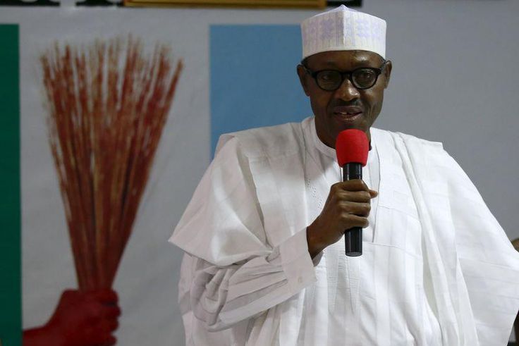 President Muhammadu Buhari addresses members of the National Working Committee during the meeting of the All Progressives Congress (APC) party at the headquarters of the party in Abuja, Nigeria July 3, 2015.  REUTERS/Afolabi Sotunde