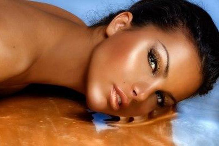 Getting periodic facials reveal blemish free skin