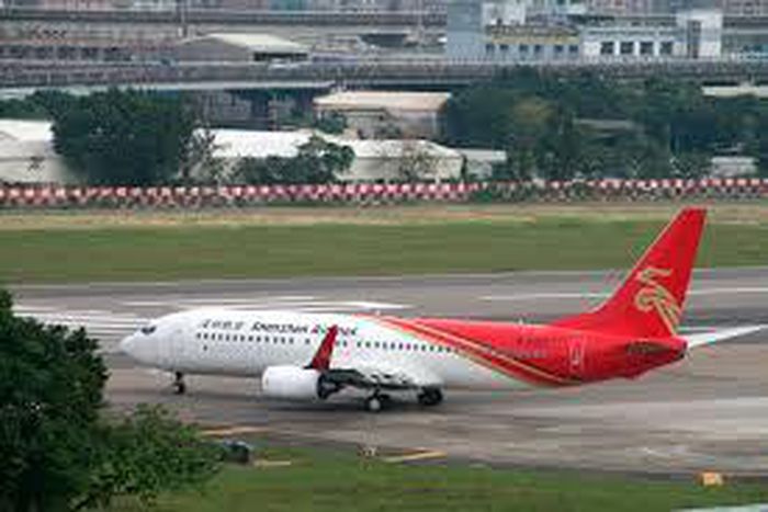 Chinese airport closed after arson attack aboard plane