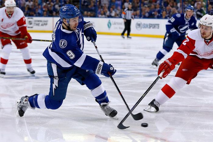 ___3712206___https:______static.pulse.com.gh___webservice___escenic___binary___3712206___2015___4___30___11___lightningredwings-cropped_15dlt1br6yph011wu7kzyxq08n