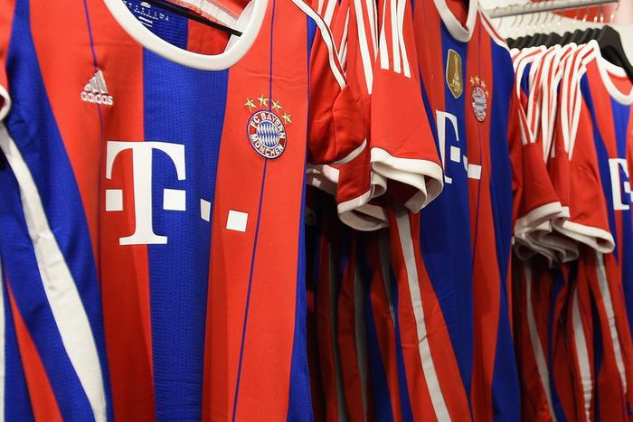 ___4045652___https:______static.pulse.com.gh___webservice___escenic___binary___4045652___2015___9___3___21___bayernmunichgv-cropped_16jb27b6bj0ej1aj5q1y6mz1qy_1