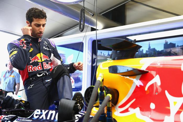 ___3599360___https:______static.pulse.com.gh___webservice___escenic___binary___3599360___2015___3___25___16___danielricciardo-cropped_4pdtb8xb1cld13yo2hqf8j89o_1