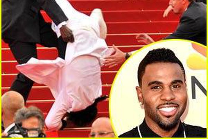 Did Jason Derulo fall at MET Gala 2015