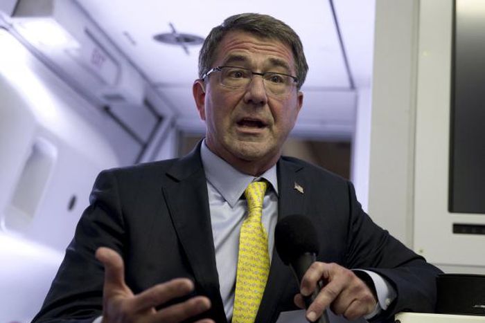 US defense chief makes surprise trip to Iraq