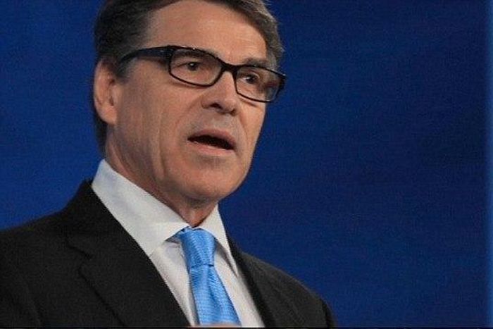 Ex-Texas Gov. Perry can't pay presidential campaign staff -reports